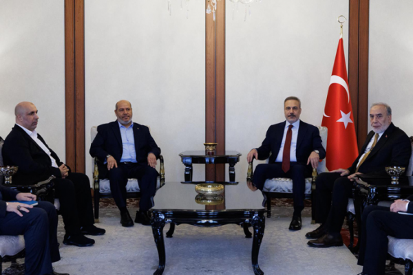 哈马斯称以色列执续打击加沙,险阻和平讨论鼓励